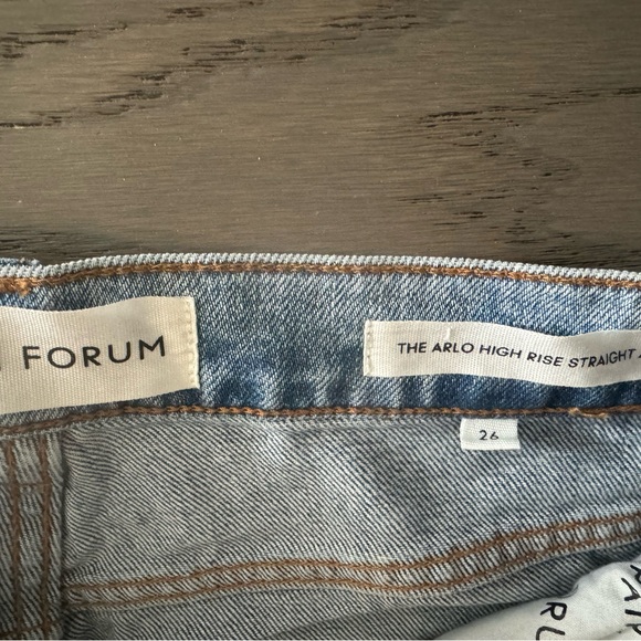 Arlo high rise straight 28l size 26 - Picture 2 of 3